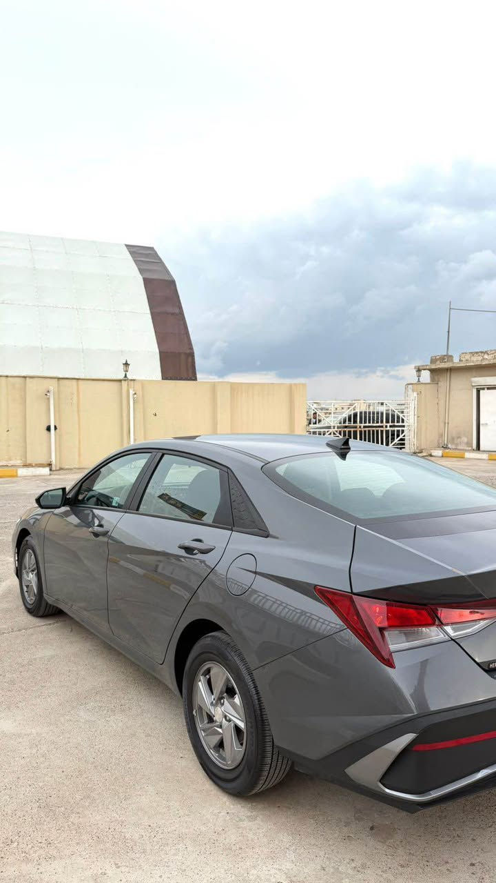 السلام عليكم 
النترا موديل : 2024  سمنتي 
السعر  : 132ومجال قليل 🔥
عداد المسافة : 20 الف
حجم المحرك : 2.0L ( 4,سلندر ) دوش 🔴
سياره كامله و جاهزه عل وضع بلادى دينار مصرف ما بيها 
ملاحظة السيارة : فقط بوند وجملغ  صبغ بدون دواخل 

 مـواصـفـات‏
بصمه 
شاشة واحد 🖥️
اوتو هولد :    Auto Hold
اوتو ستارات : Auto Stard 
اوتو ستارات : Auto Stop‎
رادار امامي (تحديد مسار)
‏‎رادار جانبي (نقاط عمياء)
‏‎رادار خلفي (التحذير من الاصطدام)
‏‎حساسات امامي
‏‎حساسات خلفي 
نظام : Eco
نظام : Normal
نظام : Sport
تحكيم ستيرين
لايتات ليد وعدسة زينون 
بكلايتات LED
ويل كروم
وبعد هواية مواصفات…
‏‎تفاصيل اكثر الاتصال علی ارقام التاليه ‏

اتصل و تدلل 
واتساب ‏‎‏‎‏‎ [***********]
☎️[***********]

عنوان📍عقره اكر, نينوى
