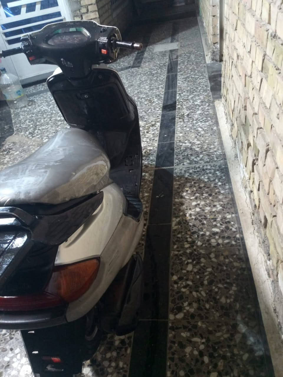 دراجة فضائي سرعتها 100 نضيفة السعر 450 وبيها مجال قليل مكاني بغداد ***********
