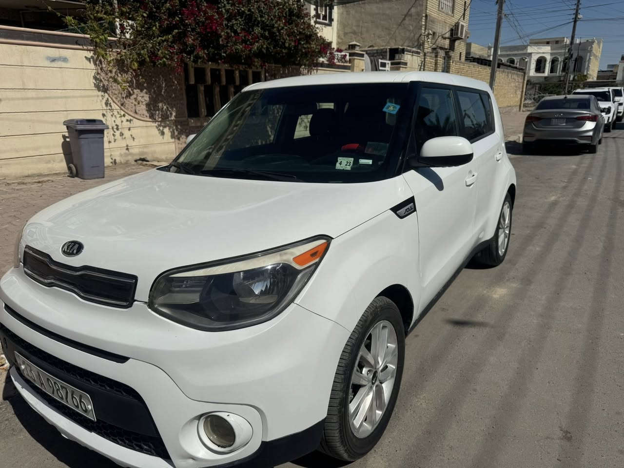 كيا صول 2018 رقم ميسان محرك 2000 حادثها طخات لجانب الأيسر ومصبوغ سعرها 108 ورقه مرفق صور الحادث 
***********
