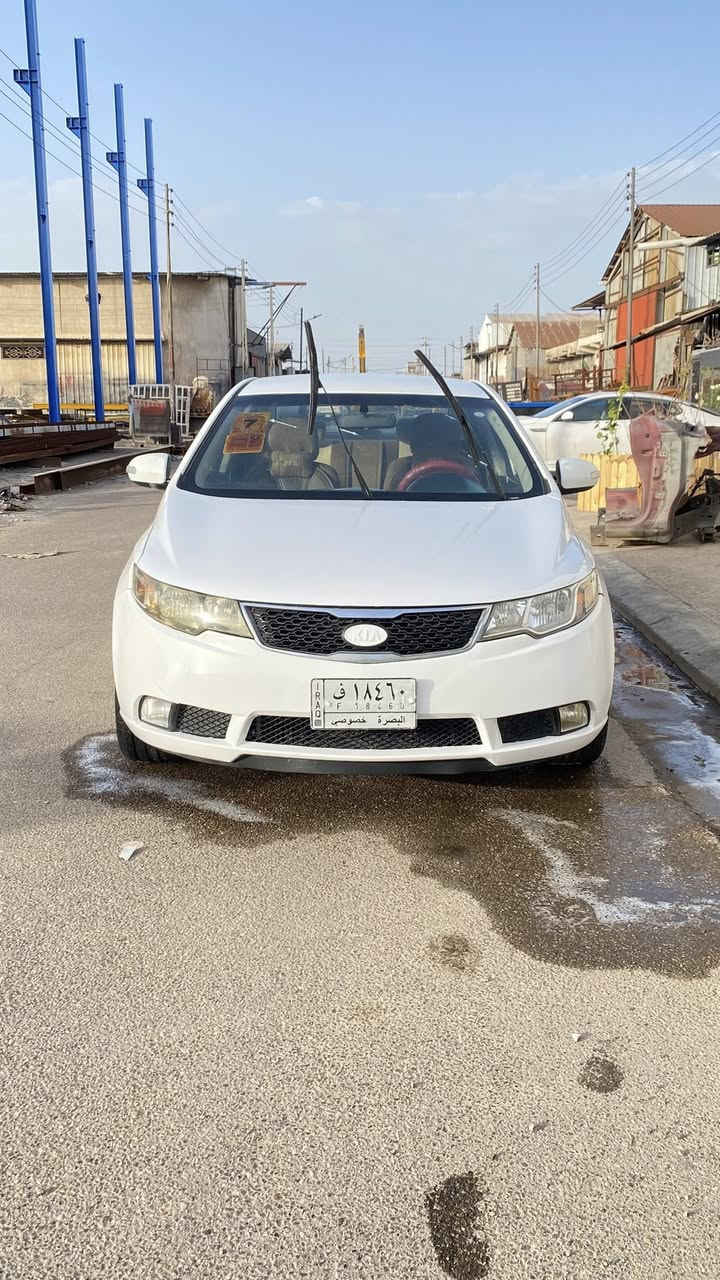 سيراتو خليجي اللبيع مديل 10 سياره جاهزه من كلشي بيها قطعه واحده مبدله فقط البنيد الكير ومكينه يخبلن تبريد ثلج كهربائيات كلهن شغاله ما ناقصه ايشي السياره راعيها يمي مكاني البصره ابي الخصيب السعر (93) بيها مجال استفسار ***********

