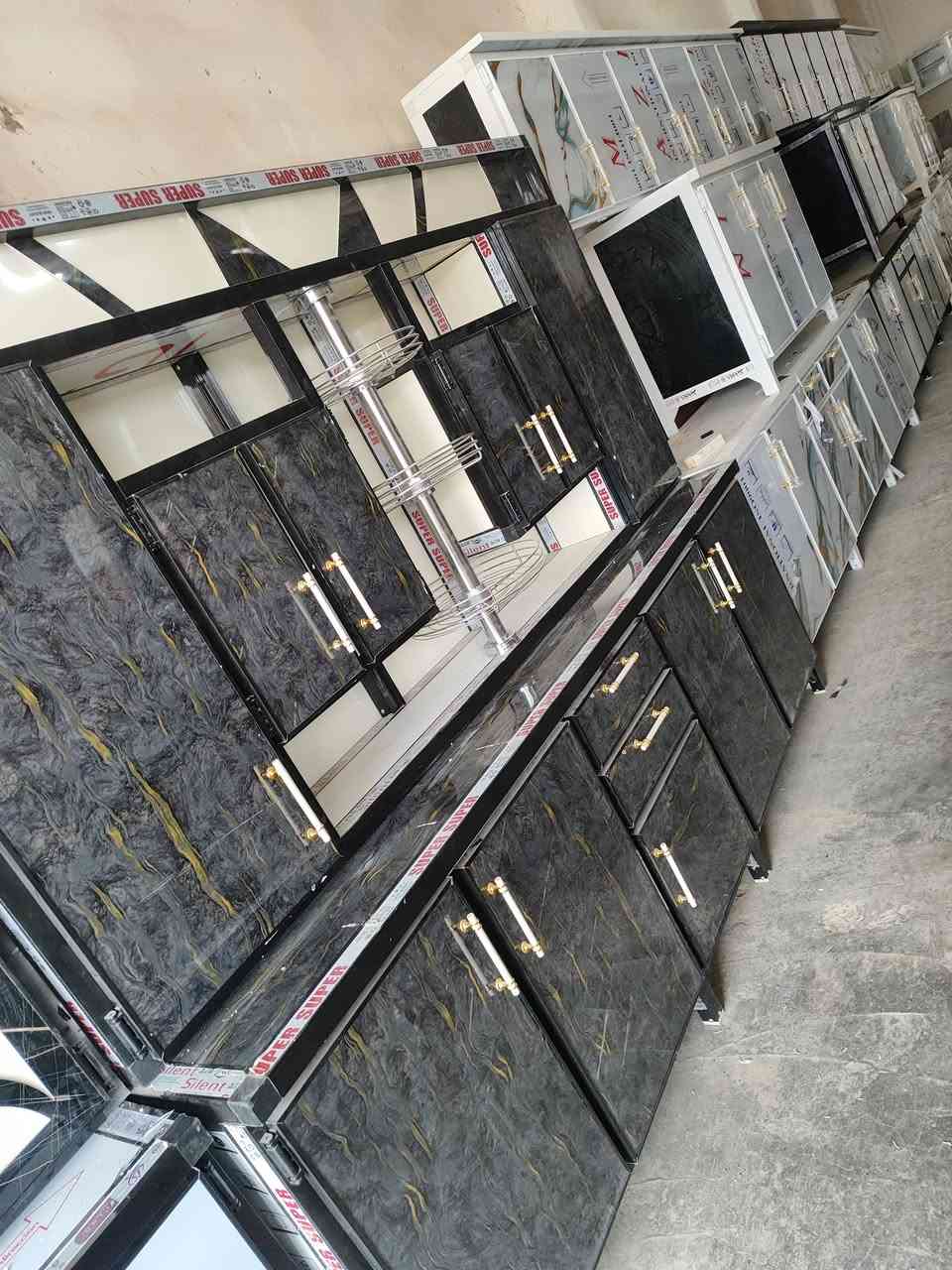 معرض سيف التميمي العنوان الحويجه شارع اليرموك العريض قرب شارع اطباء للاستفسار ***********او***********
