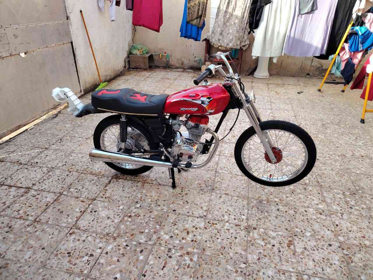 دراجه للبيع  ثاني تبديله دهن  اوراق سكنر سكنر
سعر 900 بيه مجال للشراي 
تواصل هذا رقم ***********
