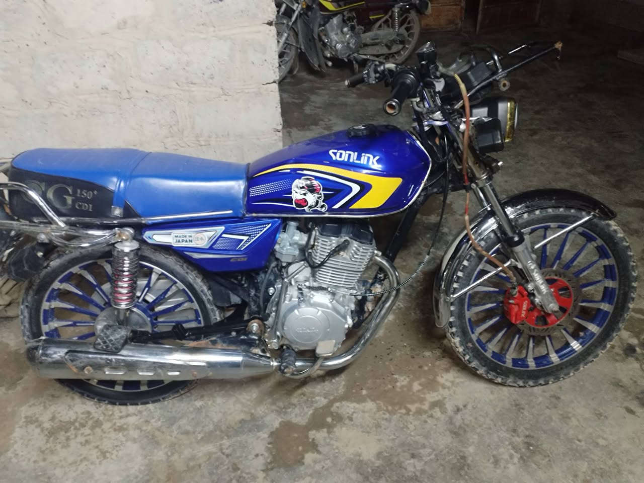 سلام عليكم دراجه لبيع سعر ٦٥٠ وبيها مجال شويه


**إذا كنت صاحب هذا الإعلان وتريد حذفه لأي سبب، رجاءا أرسل رسالة إلى الدعم الفني**