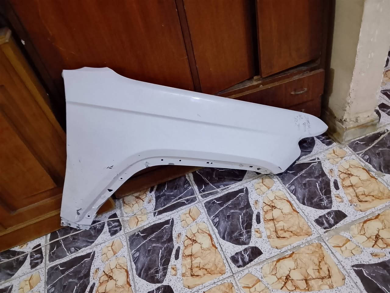 سلام عليكم شباب شاملغ جيب جراند شيروكي 2025 يمنه الرقم ***********
