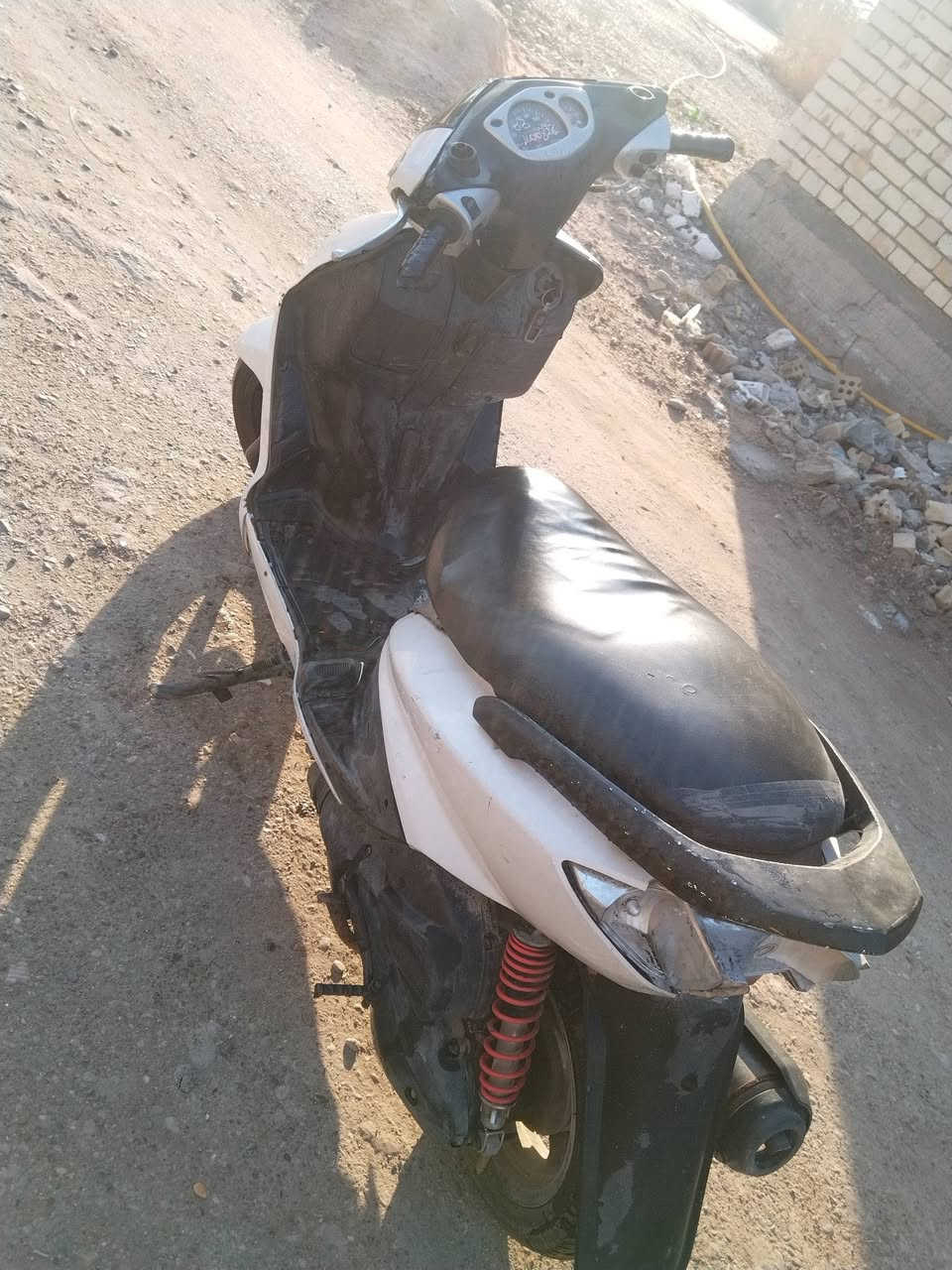 السلام عليكم دراجه سكنس نثيه للبيع للتواصل***********
