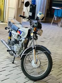 اخوان دراجه ٤ كير مكفوله ما ناقصه برغي بدون اوراق ابيع مستعجل السعر  ٦...