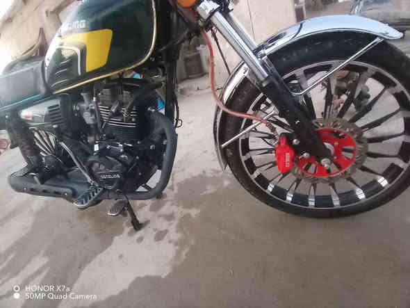 السلام عليكم
للبيع دراجه ايراني
 موديل 2026
دراجه فول نضافها كلها شغاله
  مكينه 200cc
 السعر 850
 مكاني بغداد
حساب صاحب الدراجه عمر الشيحاوي 
رقم صاحب الدراجه ***********
