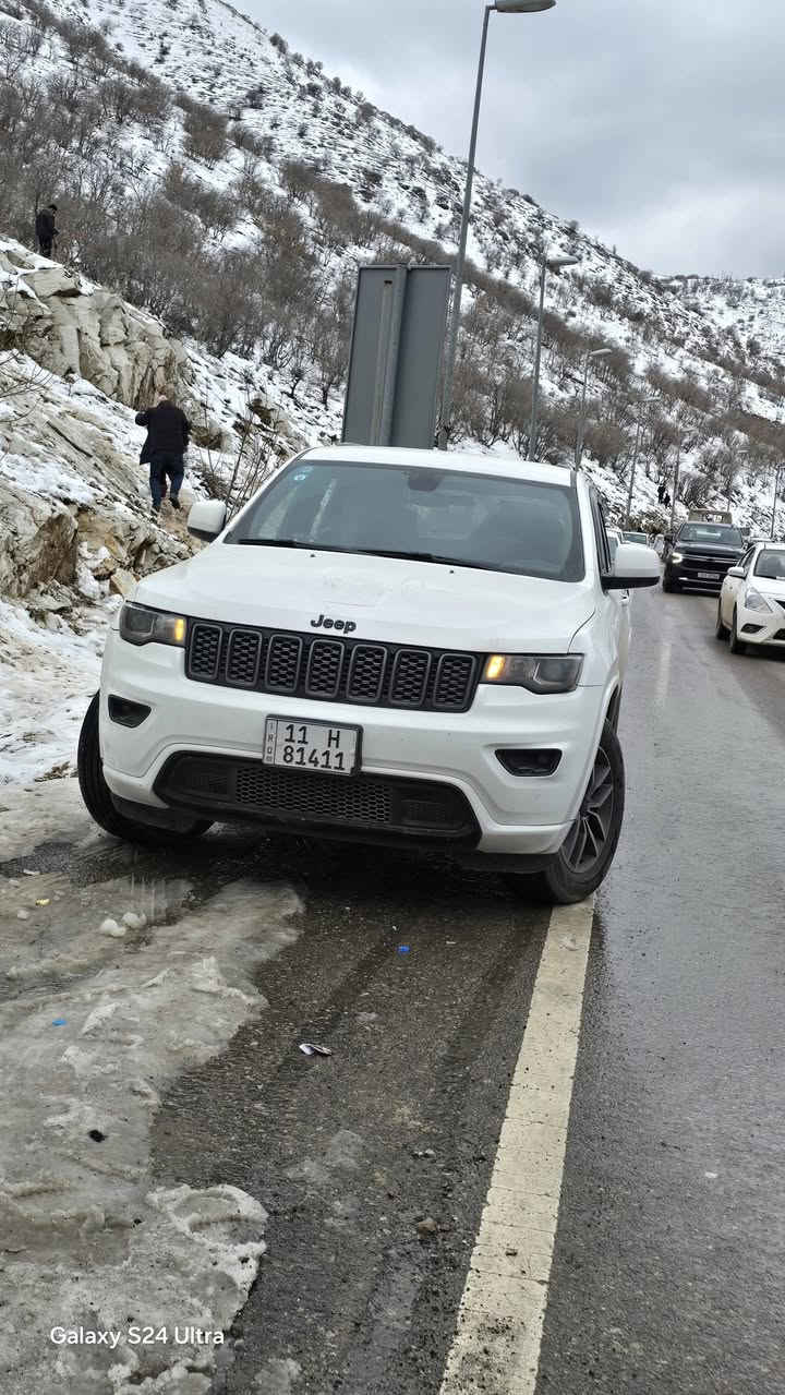 جيب لاريدو بلاك توب بدون فتحه موديل ٢٠١٨ لبيع 
حادثه موضحه بصوره فقط الطبله بدون لغد بدون شاصي 
وبيه باب السايق مبدل اصلي بيه منضومه غاز إيطالي اصلي 
شديته باربيل السعر ٢١٠ وبيه مجال قليل


**إذا كنت صاحب هذا الإعلان وتريد حذفه لأي سبب، رجاءا أرسل رسالة إلى الدعم الفني**
