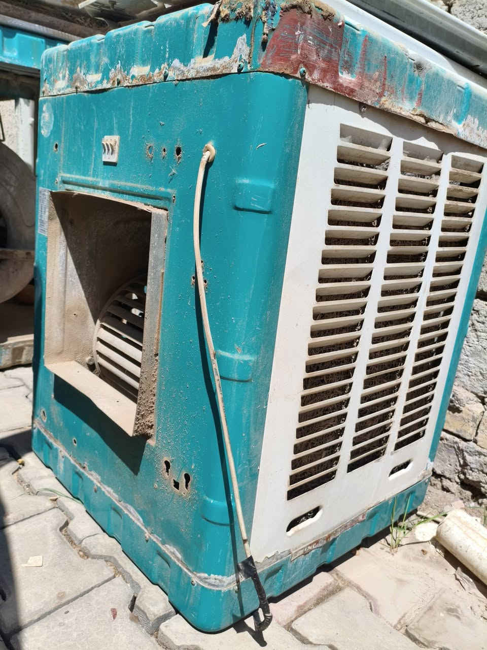 مفرغات عدد 2
قياس 45/45 سعرهة 40 
والثانية 40/40 سعرهة 35
مبردات الجبيرة70 
والزغيرة 45 
*********** 
يوجد واتساب 
سعر مال بيع لحد يعامل
