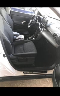 سياره تويوتا يارس كروس  هايبرد موديل 2023 المحرك 1500 ماشيه 25,000   ر...