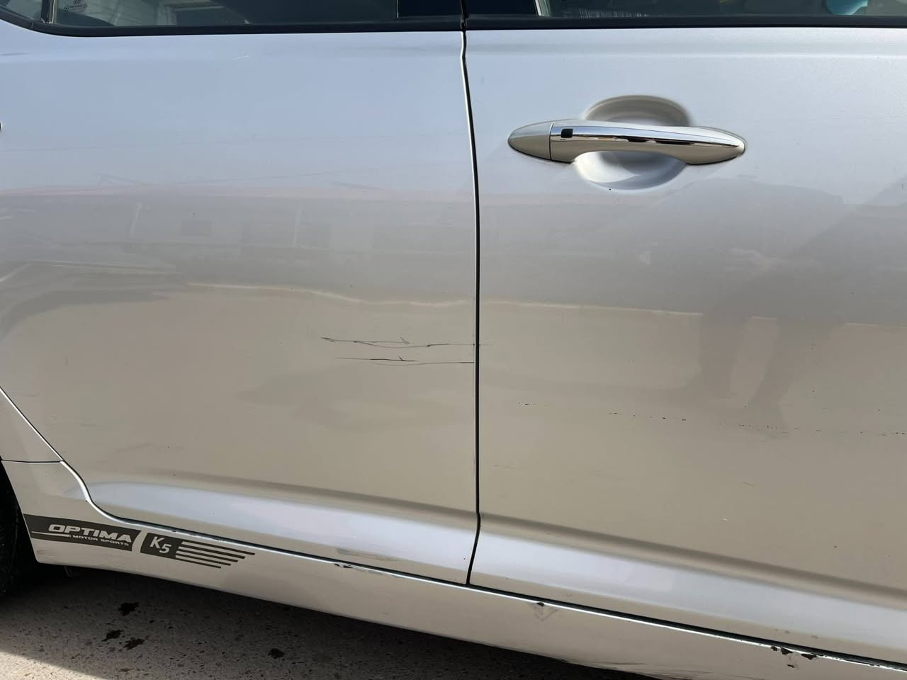 السلام عليكم للبيع كيا اوبتما 2011 خليجي فول مواصفات
بدون قطره صبغ بدون تبديل 
فقط بارد 
ماشيه 150
مكان السياره بغداد 

***********
