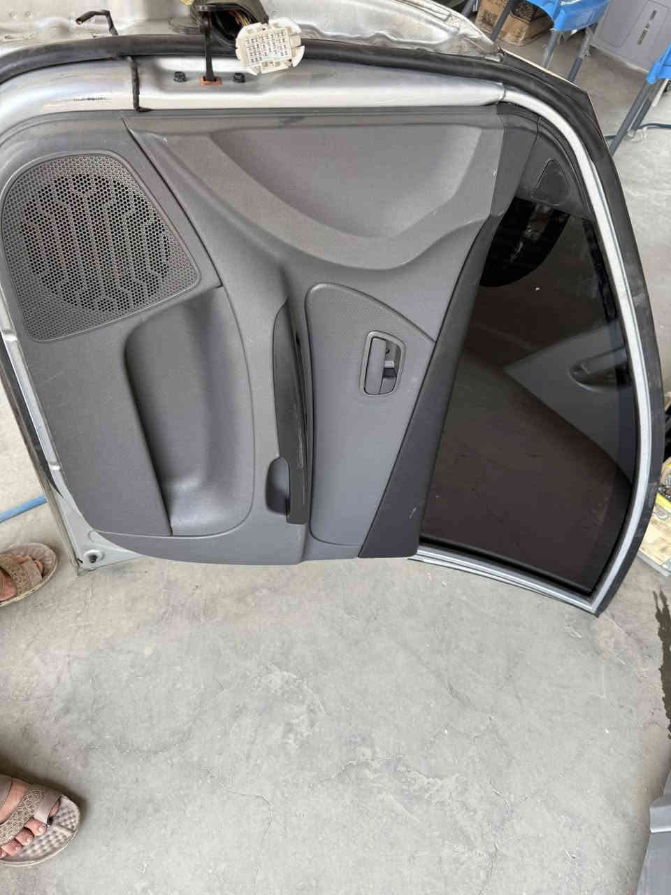 سلام عليكم 
تخم بيبان كيا ريو 2011 سلفري
مجمع اليسر
للبيع الأدوات الأحتياطية
لكافة السيارت 
العنوان النجف الأشرف حي الصناعي
 قرب جسر مستشفى الصدر
بأدارة علي الخفاجي
ارقام الهاتف (***********)  (***********)
