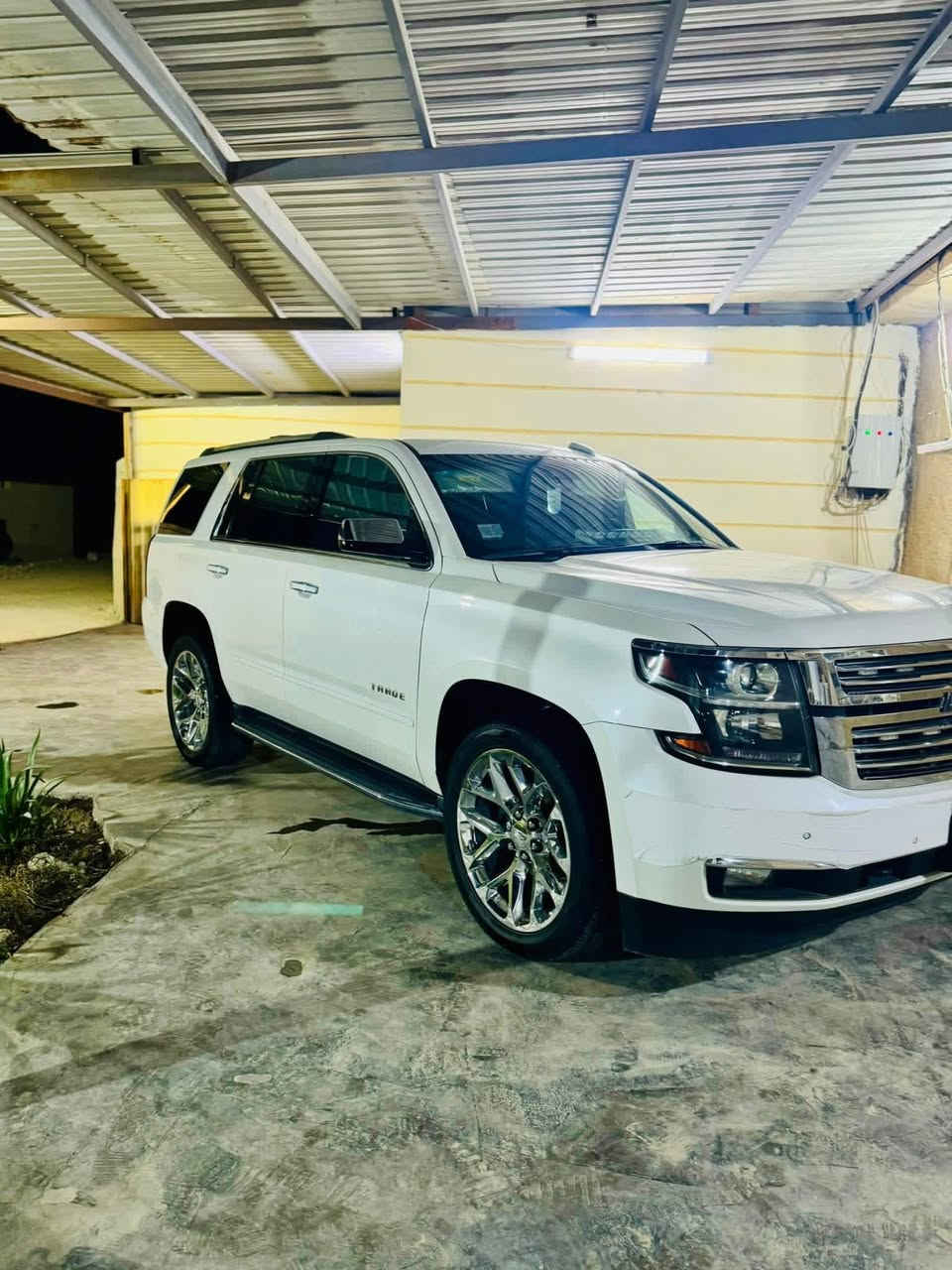 السلام عليكم تاهو برايمر علامه ضوئيه وكاله المنصور موديل 2020 فول للاخير V8  مكفول من الصبغ والبارد والتبديل السياره جديده  ماشيه 60 الف حقيقي كير مكينه تبريد حداديه مكفول  رقم بغداد باسمي
المواصفات 
بصمه تشغيل بصمه ابواب بصمه صندوك 
فتحه سقف
صندوك كهرباء
كشنات كهرباء +مساج + تدفئه وتبريد+ كشنات + مغلفة ppfخزن 
فور ويل +تو ويل + اوتو 
شاشه +قاصه
لد داخل متغير
مانع انزلاق
نضام نزول منحدرات
تحديد مسار
اوتو هولد
مراه شفط + نقط عمياء
تبريد شاشه
سستم سماعات من BOSE
دوس جانبيه 
داخل ماروني
لد نهاري +لايت زنون 
وبعد بيها مواصفات
سعرها ب 450 ورقه 
مكانها بغداد
***********
