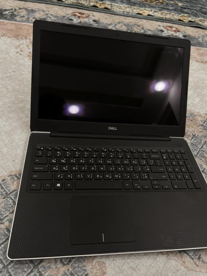 سلام عليكم 
لابتوب Dell للبيع  المواصفات 
شاشه لمس .. رام 8  هارد 256  
كور i5. الجيل 10   حاسبه مستخده اشتخدام منزلي شخصي  3 اشهر تقريبا من اخذته ..نضافه  95‎%
السعر 350مكاني ناصريه مركز لاستفسار اتصال او واتساب (***********)

