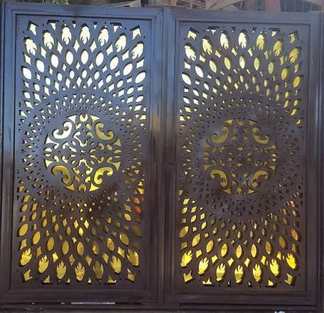 اعمل كافه ابواب شبابيك حداده عامه انسب اسعار نعمل قسط ونقد حداده جوال  مراسله صفحه أو انساب ***********
