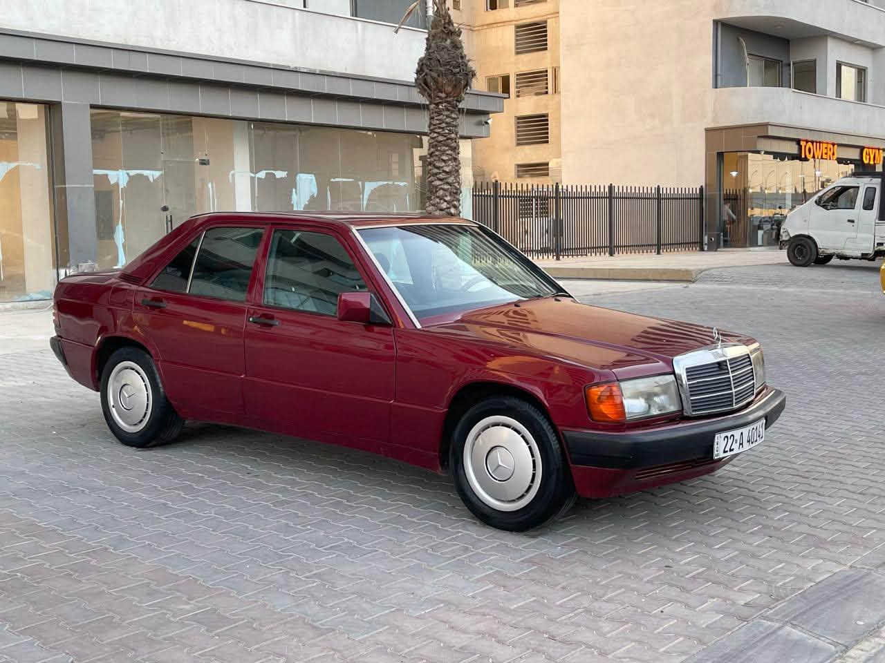 للبيع مارسدس 190 طيارين موديل 1992 محرك محور 2500vvtملكه ابو بطل تبريد شغال سياره مصبوغه عام للجمالي بدون ضربه بدون خياس قواعد دبلات سليمه رقم اربيل دولي سنويه هزه جديد لحد 2031تحويل مباشر سياره جاهزه بدون نواقص سعر57بي مجال***********
مكان سياره كركوك
