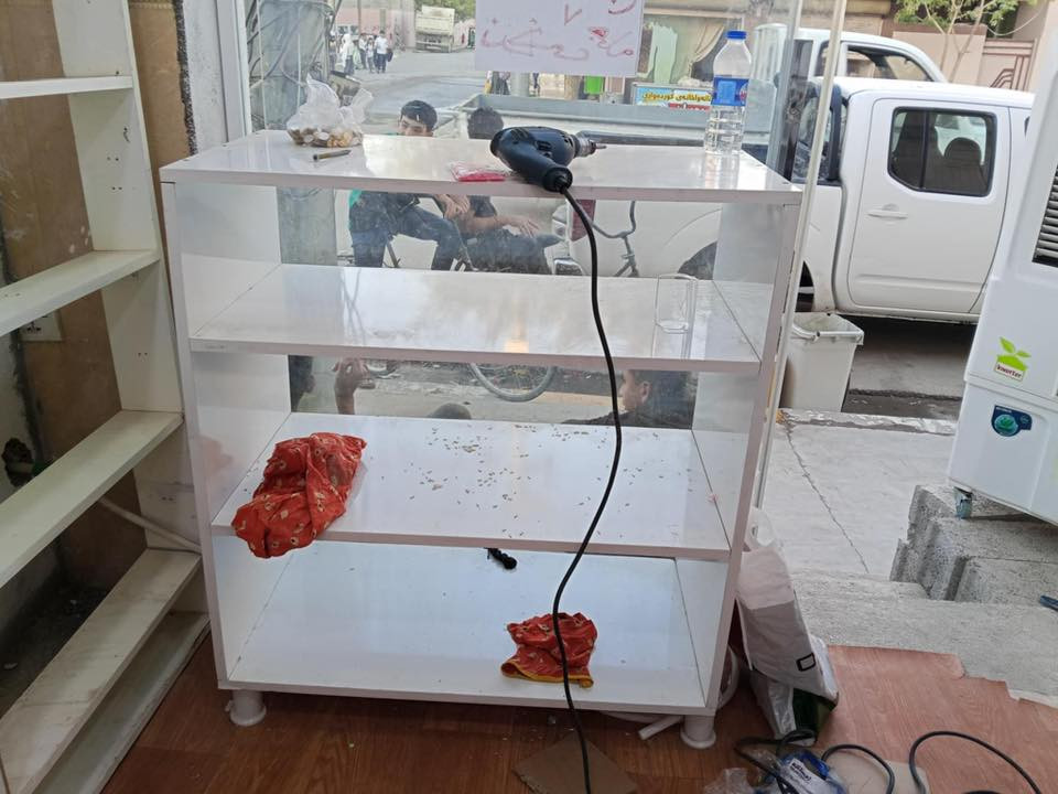 ڕەفە بۆ فرۆشتن بە نرخێكی زۆر هەرزان
***********
