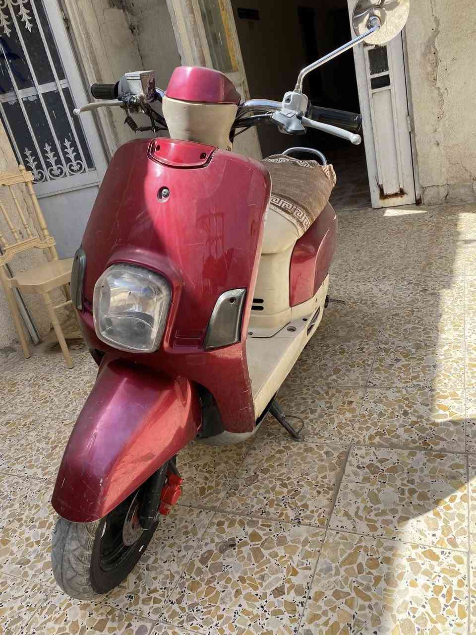 بوليس كابريتر 2008 كفرات مختمه
لون كرزي مميز

كهربائيات كلهه شغاله 

سلف وهندر 

محتاجه فقط تنضيف كابريتر 

الاستفسار ***********
