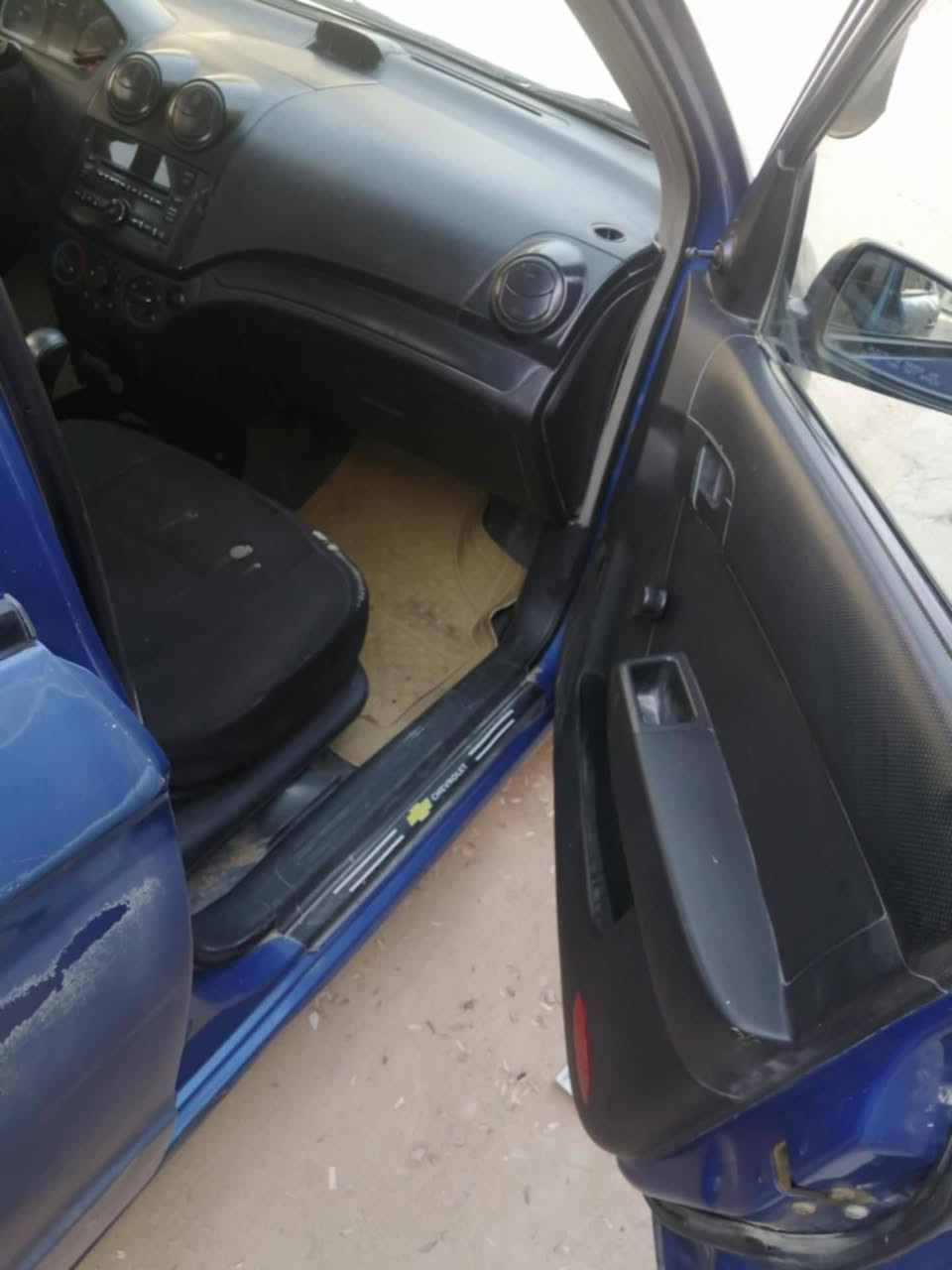 افيو مديل 9 للبيع وارد خليجي 
السعر 50 وبيه مجال 
***********
