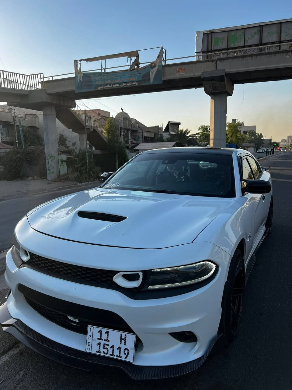 چارچر SRT اصل
موديل 2016
لون ابيض صدفي 
فول مواصفات 
عليها كاربون فايبر كامل 
رادار امامي
رادارات جانبي 
ونقطه عمياء 
كشنات حضن SRT
تنته 
ويل 20
السياره مفوله ؏ الاخير 
عليها دبات تحكم ريموت (فتح واغلاق )
عليها جكات سسبيشن S2
محرك3600
ضربة السياره)) ((بنيد وشبر من جاملغ امامي فقط  راجع ما مبدل سونار موجود سياره جديده ممتشغله ماشيه 90ميل فقط 
***********
***********
مكاني بابل جبله 
سعره 1٨٥
بيع فقط بدون مراوس
سيارة بسمي
