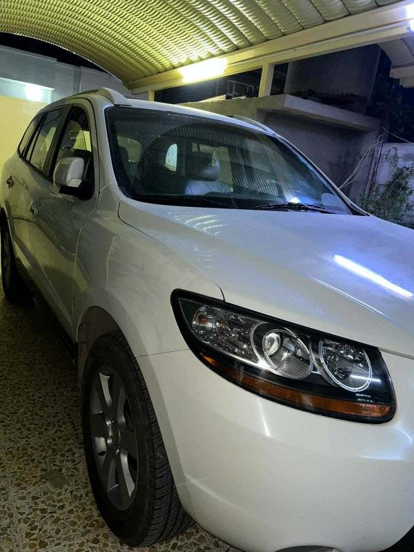 مكلف بالنشر للبيع سنتافي كوري وارد خليجي موديل 2009 رقم اربيل دولي سنويه جديده الشرعي يبيعك سياره فول مواصفات بس بدون بصمه اسويج محرك 6 سلندر 7راكب بدون صبغ بيها ملاحظات السونار مرفق بالصور محرك گير شرط السعر 137 وبيها مجال بسيط العنوان القيارة الاتصال على صاحبها على الرقم ***********
