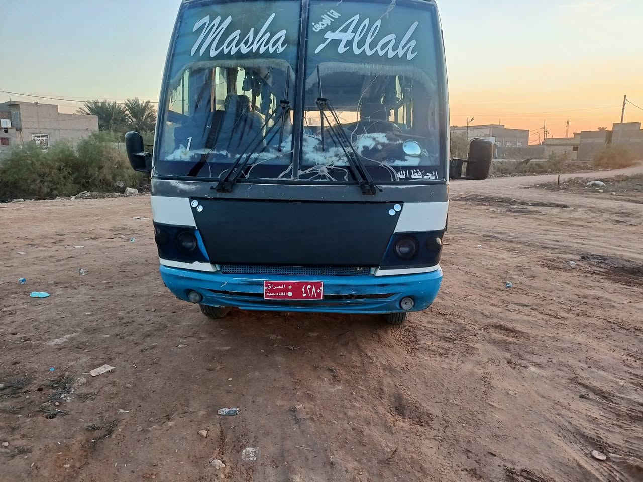 باديه مارسيدس موديل 2001 مكينه حلوه نظيفه تخم تايرات مجموعه حلوه مكانه حله سعر 70 ورقة بيه مجال *********** تحويل مصفره جاهزه بلادي
