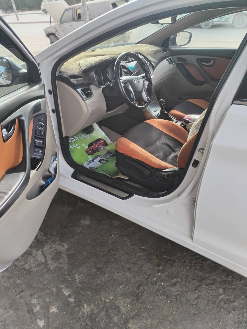 النتره مديل 2015... المواصفات... فول سويج.. 
فتحه سقف... مكينه 1800.... لد امامي... يدات نيكل... تبريد خلفي...خمه ويل كب... اشاير بالمري... اربع دسك... بيه جاملغ الايسر صبغ بلا فتح شرط... الباب الايسر ملاوب بس بلا معجون شرط... السعر 125
جاملغ الخلفي بارد قليل موضح بالصورة. الكل مكفول.. الاتصال *********** النجف, العراق
