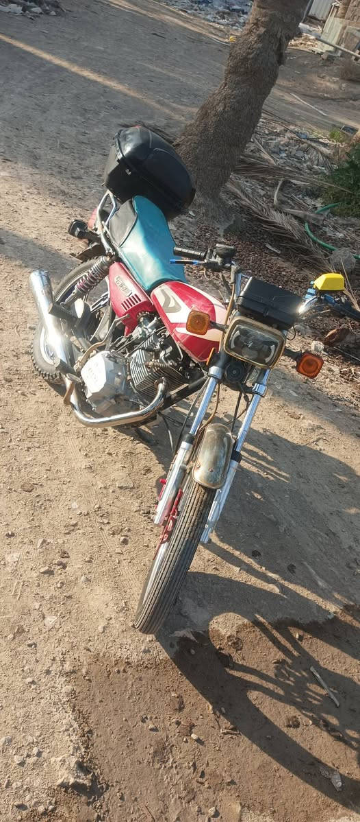 دراجة سيفان موديل 22 خمسة گيرر سلف نگرة يرادلهه ترتيبات شويه السعر 450 مكاني بغداد المحمودية ناحية الرشيد *********** بي واتساب
