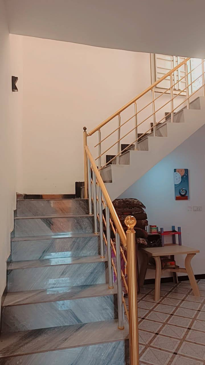 ♛ياﷲ دار للبيع مساحه ١٠٠م خامس بيت عن الشارع
♛اساس صب   البناء طابوك السقف صب وتشاريف 
♛ يحتوي على غرفه و صاله واستقبال  و  مطبخ و صحيات داخليه وخارجيه  
♛ سعر الدار 45 مليون  وبي مجال
♛العنوان الكوفه البراكية شارع المطار القديم قرب اسواق بركات الزهراء

للأستفسار الاتصال او المراسله ع الرقم ***********
