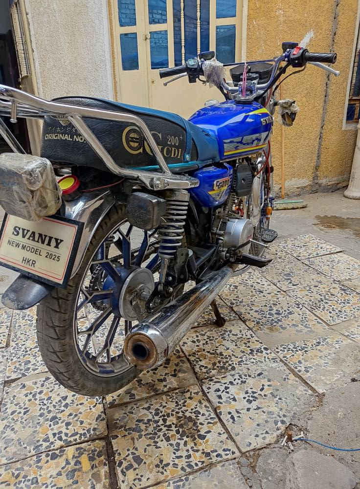 السلام عليكم اخوان.
عندي دراجه ايرانية نوع سافان  موديل 2025   
5 كير 
محرك 200cc. كلشي بيها نضيف و فقط بيها خيط تبخير.  

الدراجه موضح كلشي بيها بالصور.   

للبيع السعر 600 الف بيها مجال بسيط.  

مكاني بغداد الحسينية ( الراشدية) 

للتواصل ع واتساب فقط.  ***********
