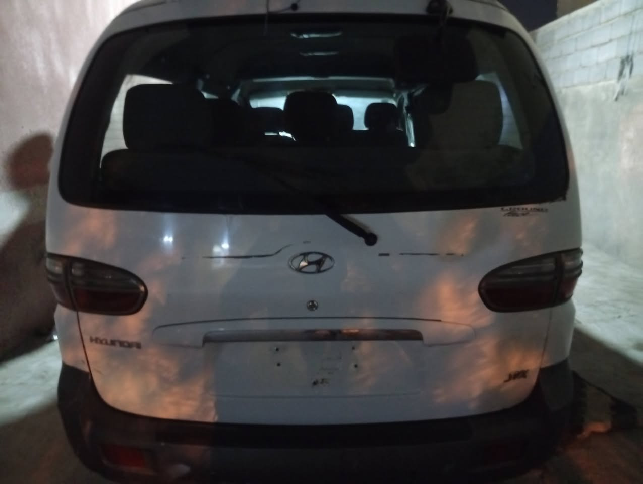 سلام عليكم ستاركس 2007 مسكر كير عادي 7 نمر بالنسبه للبدي مكفول بس انطخت طخه خفيفه بالباب العبري الكدام يرجع بارد  سياره بأسمي مصفره من كلشي تحويل مباشر رقم انكليزي بابل باقي على الاستلام السنويه قبل سبوع مجدده 
مكاني بصره ابي الخصيب 
***********
سعر 100 وبيها مجال
