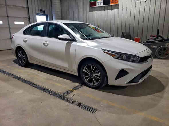 مـــــــــــــــــــــــــزاد السيارة 
1 نوع المــــركبة  : KIA FORTE LX
2 مـــوديل المركبة : 2024
3 تاريـــــخ المزاد الخاص : Mon. Dec 15, 2025 06:00 PM
4 حـــــادث المركبة : مذكور اعلاه في الصور اعلاه 
رابط القناة الخاص بنا بنشر تفاصيل السيارات وللاستفسار اكثر 
https://whatsapp.com/channel/0029Vb6cZq7BVJl25z1bpK15
رابط الكروب الخاص بنا بنشر تفاصيل السيارات وللاستفسار اكثر 
https://chat.whatsapp.com/H671qP8HNEFCu9NuE624Ls
يوجد لدينا شراء سيارات الى الاخوة الضباط المتقاعدين
يوحد لدينا شراء سيارات الى الاخوة ذوي الشهداء وبلا عمولة اكراما لتضحياتهم 
للــــشراء الحضور الى شركــــــــــتنا اواحد فروعها في المحافظات 
الروان لاســــــــتيراد السـيارات الواقـــعه في 
ميسان - الجديدة - مجاور مديرية تربية ميسان 
***********-***********
