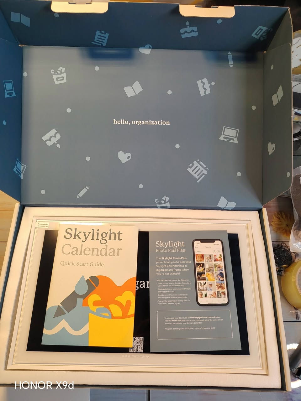 جهاز لوحي 

هذا الجهاز هو Skylight Calendar، وهو تقويم رقمي ذكي مقاس 15 بوصة يعمل باللمس لتنظيم المواعيد العائلية.يمكن تركيب الجهاز على الحائط أو استخدامه على سطح المكتب باستخدام الحامل المرفق.يتزامن الجهاز مع تقاويم Google و iCloud و Outlook لعرض جميع أحداث العائلة

متوفر بسعر 75 الف

يوجد توصيل لجميع المحافظات ب5


**إذا كنت صاحب هذا الإعلان وتريد حذفه لأي سبب، رجاءا أرسل رسالة إلى الدعم الفني**