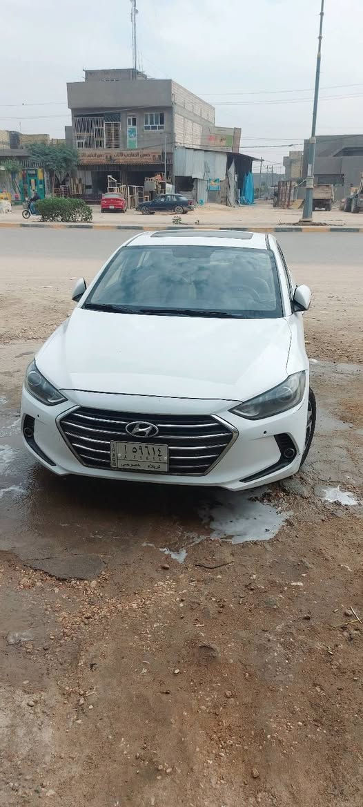 السلام عليكم النترا خليجي ١٨ رقم كربلاءانكليزي بأسمي مكان بابل فول عدا البصمه داخل مدوشم بيها طخه بالجاملغ والباب بارد سياره خير من الله طخه خفيفه سعرها ١٤٥.رقم موبايل *********** يرهم مراوس
