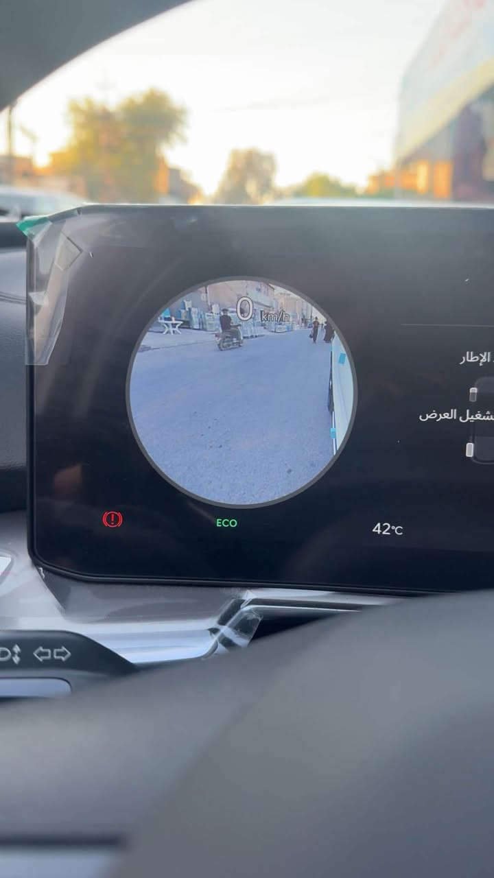 🔥 كيا سورينتو 2026 – فول مواصفات حديد VIP 🚙
بسعر57 مليون  د.ع فقط

◼️ الموديل: 2026
◼️ المحرك: 3.5 لتر – 6 سلندر
◼️ الأرقام: أربيل مرقم وجاهز
◼️ الضمان: 5 سنوات أو 100,000 كم
◼️ تبديلات دهن عدد 2 

💎 المواصفات:
✨ تشغيل بالبصمة وتحكم بالسيارة Smart Key
✨ تشغيل عن بُعد + نظام ترحيب
✨ داتا شو Head-Up Display
✨ عداد ديجيتال متغير
✨ 4 كاميرات 360 درجة +رادار
✨ مقاعد جلد تدفئة + تبريد
✨ مقاعد أمامية كهربائية
✨ ذاكرة مقاعد
✨ نظام صوت BOSE
✨ سستم إيرباك كامل عدد 6
❄️ 7 مقاعد مع تبريد 3 مناطق
✨ صندوق خلفي كهربائي
✨ شاشة كبيرة + GPS
✨ شحن لاسلكي
✨ سايد بريك إلكتروني + Auto Hold
✨ إنارة LED أمامية وخلفية
✨ حساسات أمامية وخلفية عدد 12
✨ دواسات

📞 للتواصل والاستفسار:
***********
مكان السياره بغداد بسمي
