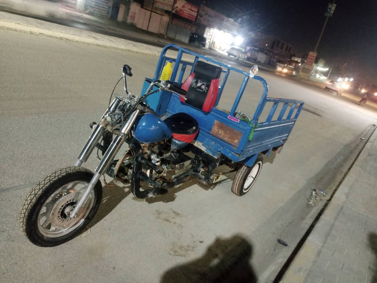 سلام عليكم عندي ستوته للبيع كلك موديل 2008 والمحرك مفتوح امدل والفات وبس مكاني نجف  الاشرف كوفه يم السايدين مآل المطار الجديد يم بانزين خانه ريبال تو الحمره الجديدة الرقم *********** السعر 750 وبيه مجال قليل
