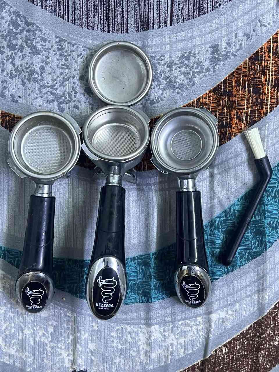 السلام وعليكم للبيع جديد  ‭0771 748 3406‬
