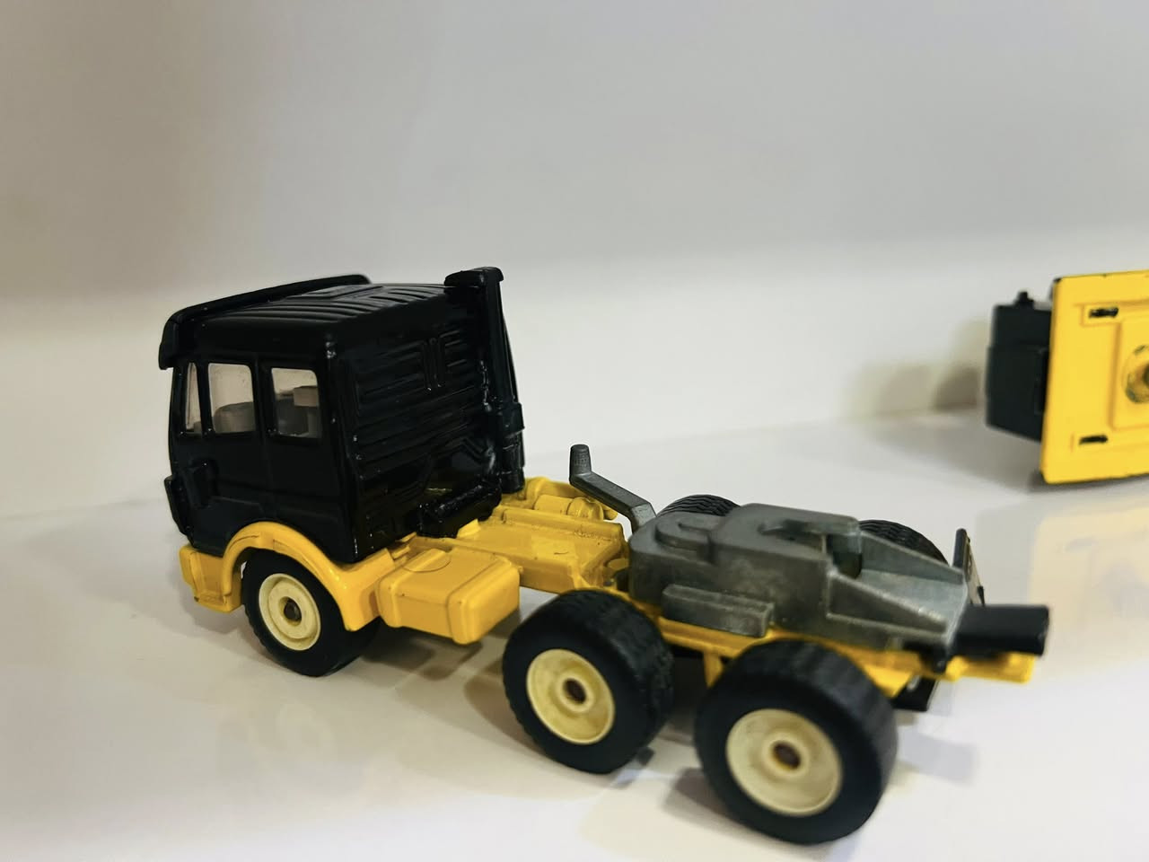 (1/50)
سيكو الماني
السعر :40


**إذا كنت صاحب هذا الإعلان وتريد حذفه لأي سبب، رجاءا أرسل رسالة إلى الدعم الفني**