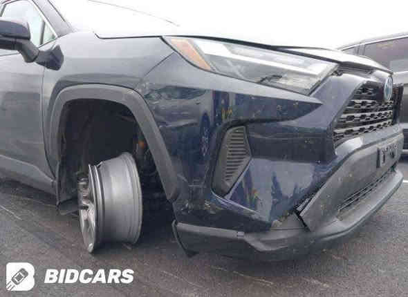 راف فور هايبرد موديل ٢٤ سياره كلين موصفات XLEمكفوله من الضربه والصبغ ماشيه26ميل السعر275وبيه مجال ***********
