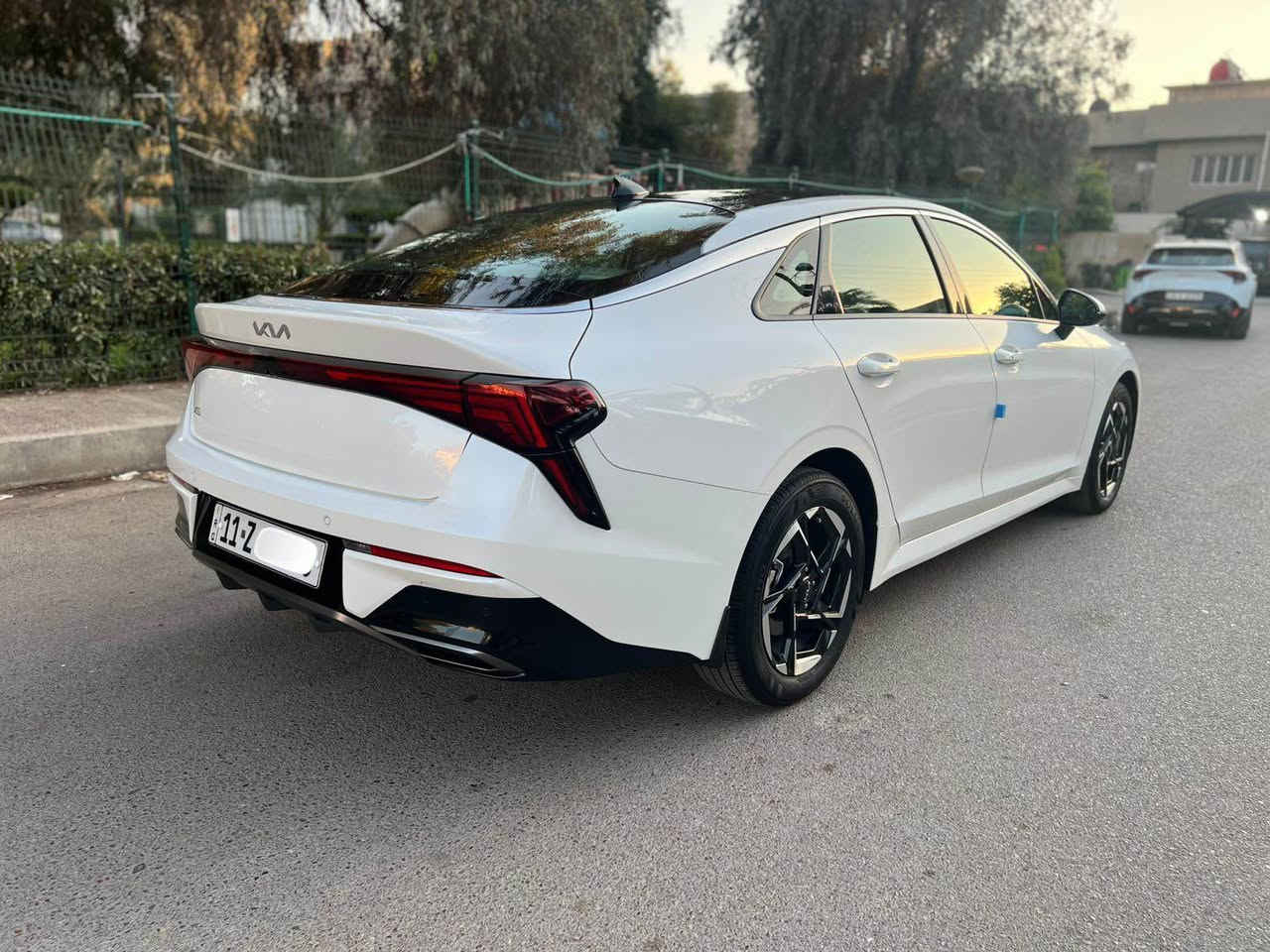 السلام عليكم 
كيا K5  ضمان شركه الدوليه موديل ٢٠٢٤ 
ماشيه ٢٢ جديده جدا بدون اي ملاحظه كفاله عامه
🎖️بانوراما 
🎖️ بصمه ابواب وتشغيل 
🎖️شاشه متصله وكامره 
🎖️تحكم مقود جهتين 
🎖️لايت وبك لايت لد 
🎖️ حساس امامي خلفي 
🎖️مرايه طي كهرباء
🎖️محرك 2.5 اقتصادي وسريع 
🎖️ تبريد امامي وخلفي
🎖️ اربع وضعيات قياده 
🎖️كراسي كهرباء 
مكانها بغداد الكراده ورقم بغداد بسمي 
السعر   ٢٣٠ ورقه 
***********
*********** بغداد, العراق
