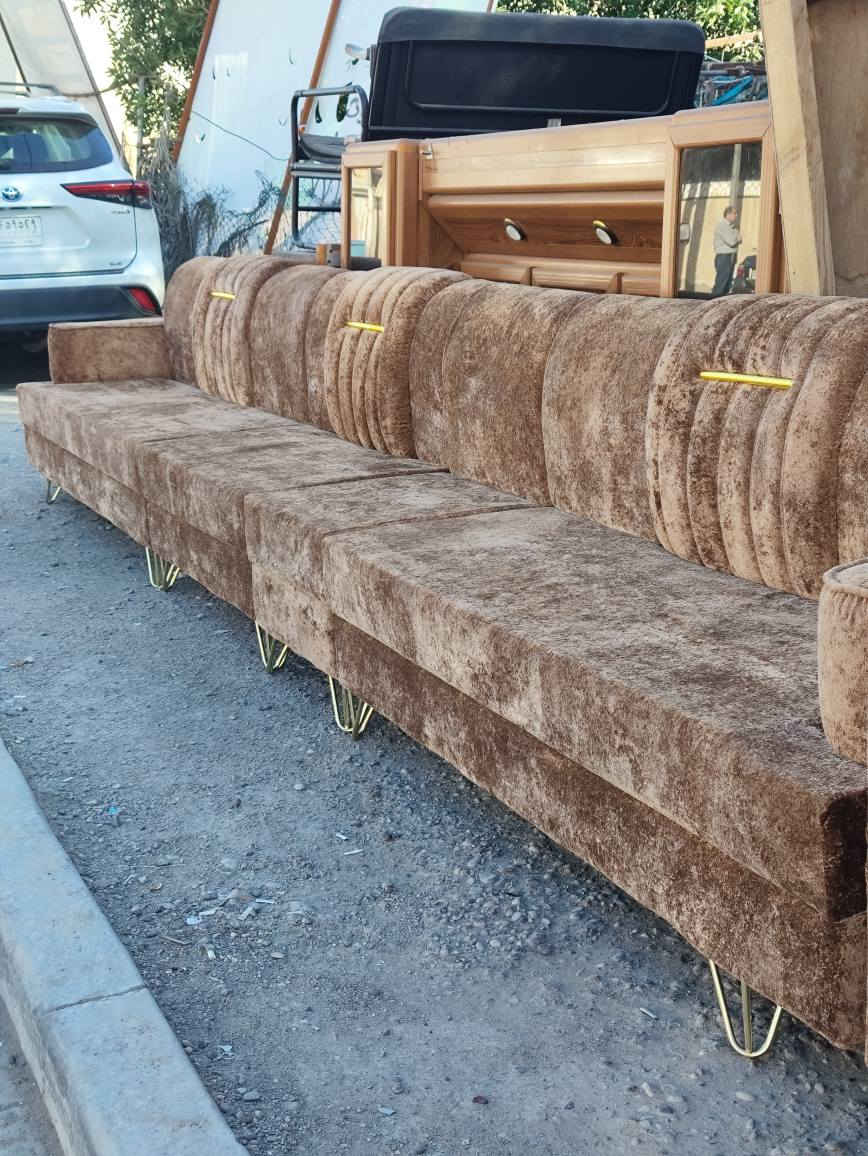 للبيع 🛋️✨
تخم قنفات ديوان 10 مقاعد، أصلي وثگيل 💪
نظيف جدًا بدون أي عيب أو كسر ✅
شغل ممتاز 👌

🎨 اللون: مشمشي 🍑
القماش: خاولي من أجود أنواع الأقمشة 🧵
🧼 نسبة النظافة: 100% ✨

💰 السعر: 375 ألف دينار (بي مجال بسيط) 💵

📍 بغداد – حي الجامعة، نهاية شارع المصرف قرب الجمعية 🏠
📞 للاستفسار: *********** ☎️
