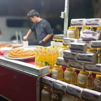 عربة حسن الشهيرة للداطلي واللبن بما انو الاجواء الشتوية رجعت اقتحمتنا ...