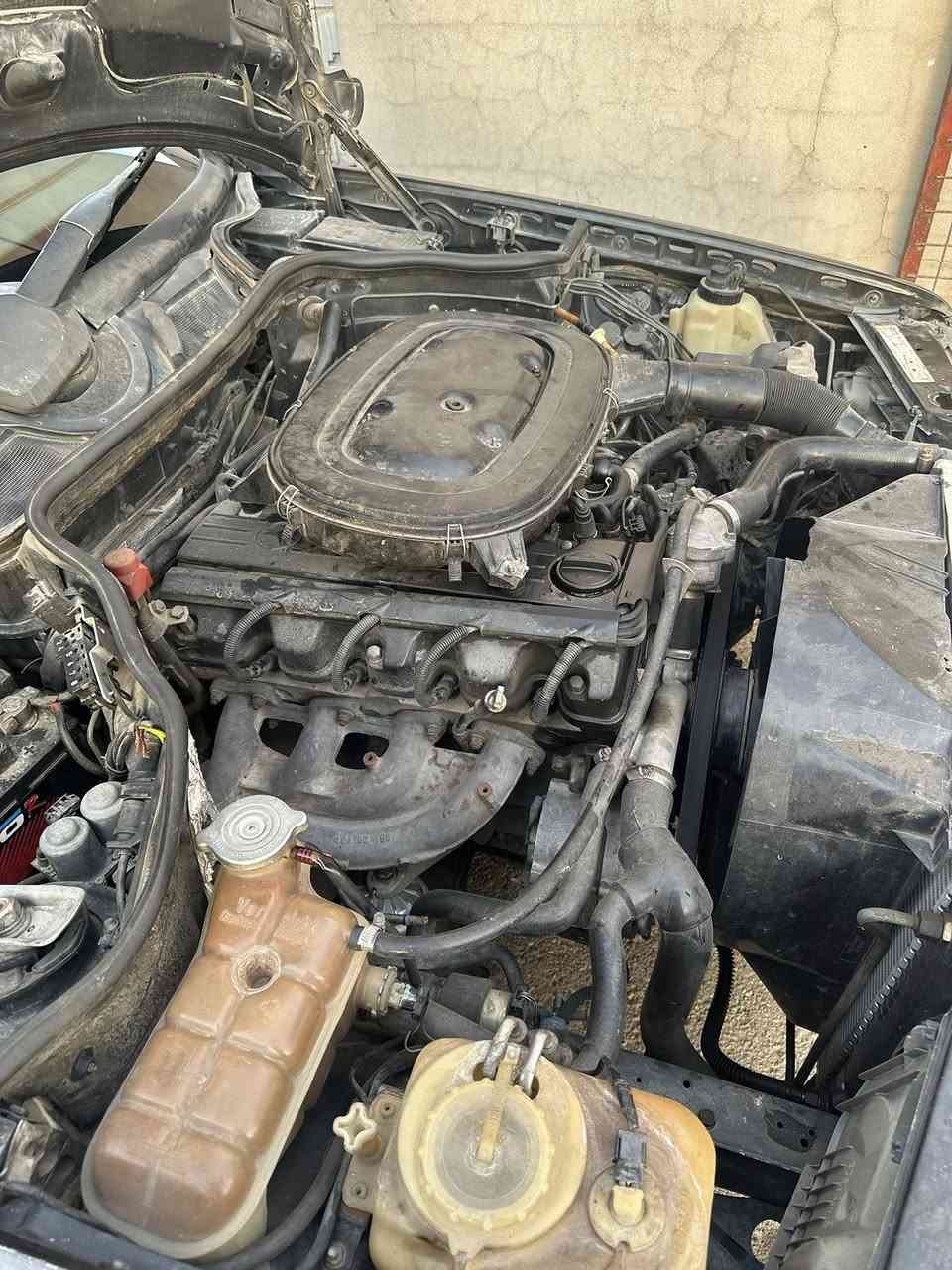 مارسدس ستيشن موديل ١٩٩١ 

بدون صبغ و بدون معجون 
مكينه و كير مارسدس مكينه عنكبوت 
مكينه ٤ لا صرف لا نفخ لا كلشي سياره مال بيت 
سعر ٥٥ و بيها مجال تواصل خاص او ع رقم ***********
