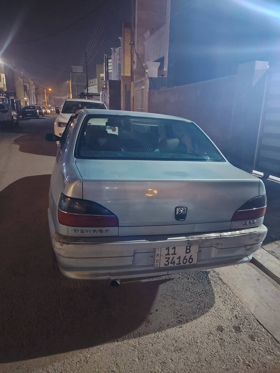 بيجو مديل 2001 فرنسي
كير مكينه تبريد صدر امامي خلفي كهربائيات دواخلها 
الغرفه مدوشمه  كله جديد ب شرط
رقم بغداد دولي ب اسمي
السياره الكشر بلادي بيها جراد
السعر ب 44 وبيها مجال 
مكاني بغداد الدوره
***********
