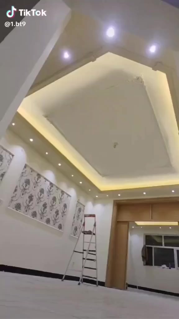 السلام عليكم اخوان صباغ واجهات والجدران 🏡اوتنضيف وصبغ حديد بيبان وشبابيك وا انواع الحديد شرط شغل درجه اولا الي عنده صبغ اني برسم الخدمه خاص واتساب أو الاتصال على هاذ الرقم ***********
