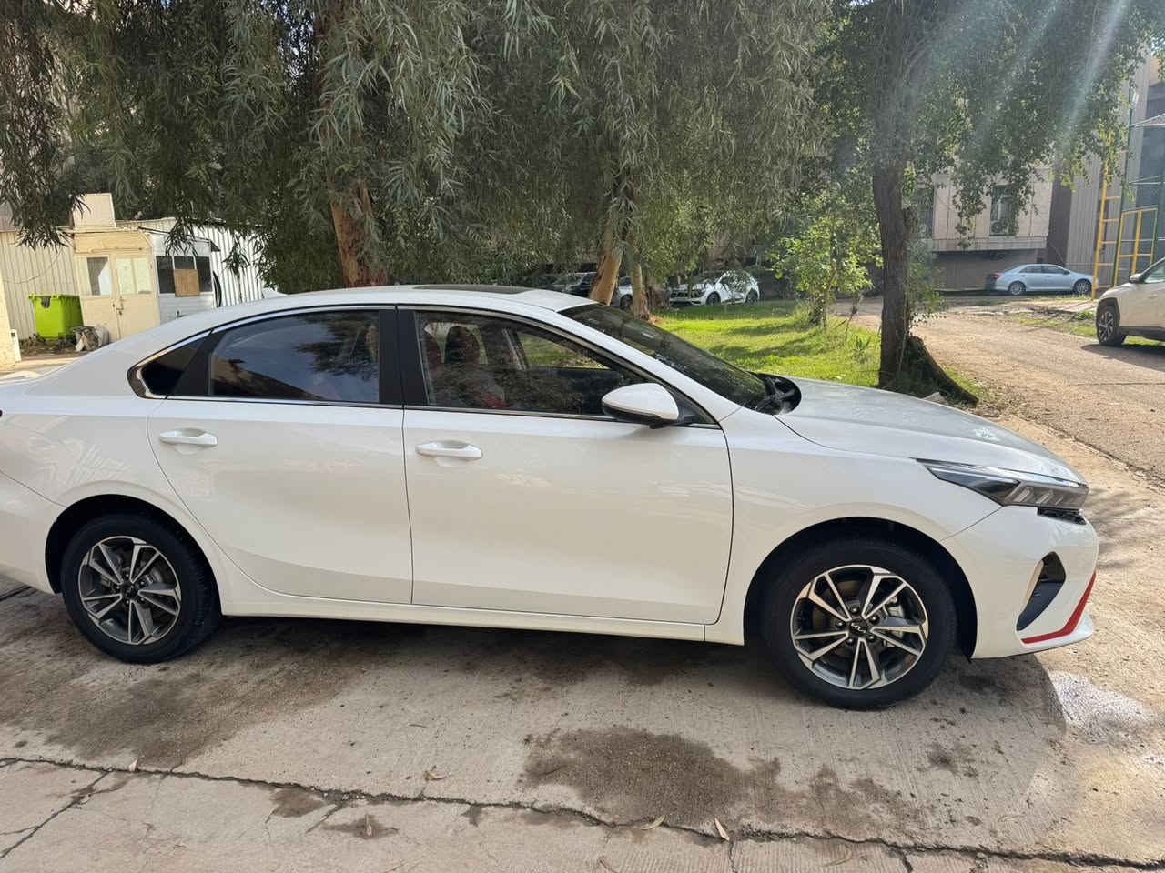 السلام عليكم كيا k3فول مواصفات موديل 2024علي وضع الشركه مدوشمه ارضيه وكشنات ماشيه 17 الف سنويه باسمي س ع ر 150 وبيهه مجال مكان السياره بغداد الجديده الامين للاستفسار الاتصال ***********غير متواجد على الفيس مكلف بالنشر
