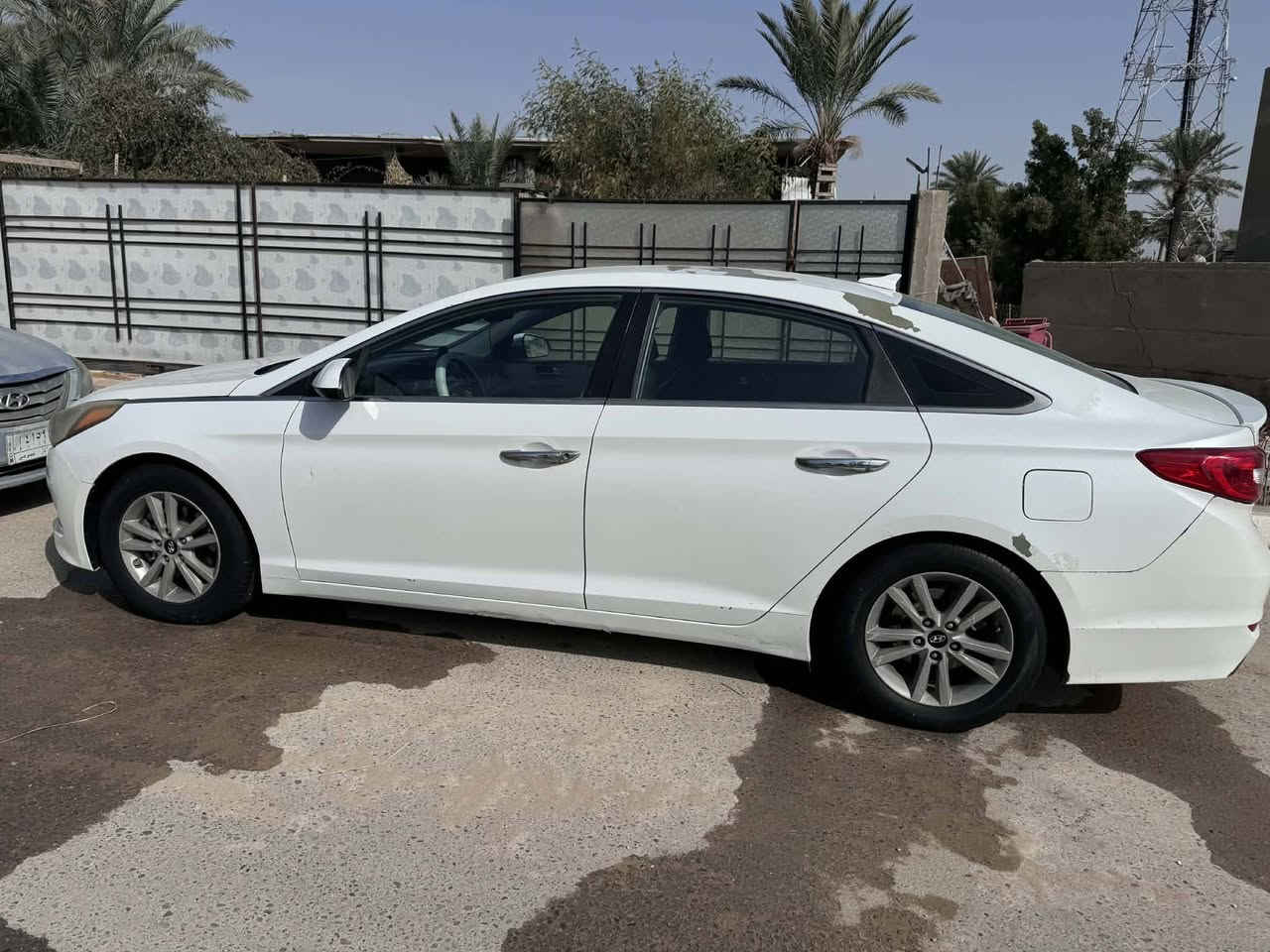 سلام عليكم سوناتا موديل 2015 امريكي ضرر بس البنيد مبدل الباقي ليبل واحد حدادية جديدة مكينة عدتهة من الصفر جاهزة وناعمة اخت الزيرو رقم انكليزي بابل بسمي سنوية لل 30 السيارة تعبان عليهة كلش بيع او مراوس بكوري اقل منهة لان اريد فرق 
اخوان اقساط ما ابيع 
السعر 115 ورقة 
المكان   الديوانية 
الاتصال على الرقم *********** 
الشراي يدلل
