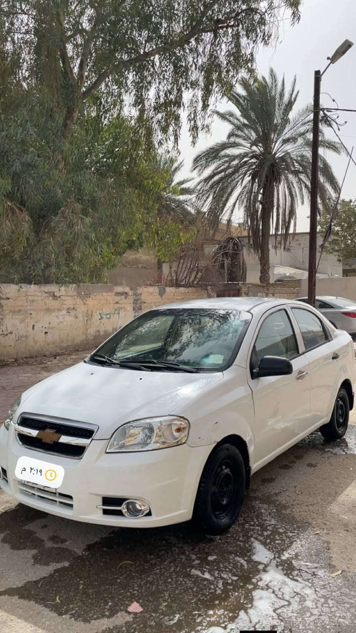 سلام عليكم
افيو 13 مثنى مكينه 1600 قطعتين صبغ بدون عابر 

كير مكينه تبريد على الشرط جاهزه على آخر حبايه 

***********
