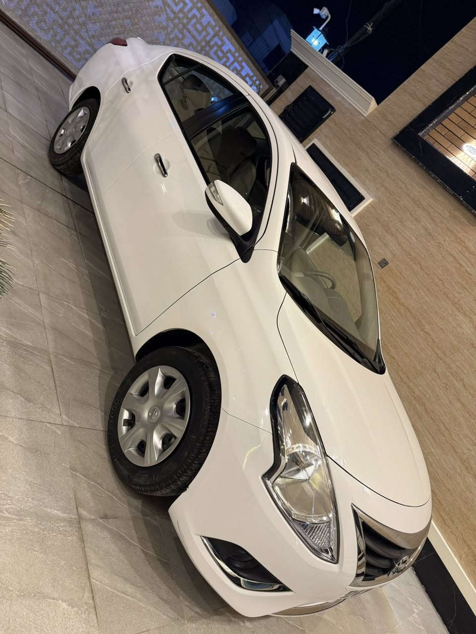 سلام عليكم نيسان سني 2025 سياره كفاله 
ماشيه 16 كيلو  سبير منازل سياره باسمي هزه جديده تحويل ثاني يوم بيع فقط 
الموصفات:
تبريد قطعتين 
اشاير بلمري 
شاشه بلاد
كامره خلفيه 
تحكم ستيرن 
العنوان بغداد الغزاليه 
السعر 127 وبيها مجال بسيط 
الرقم***********
