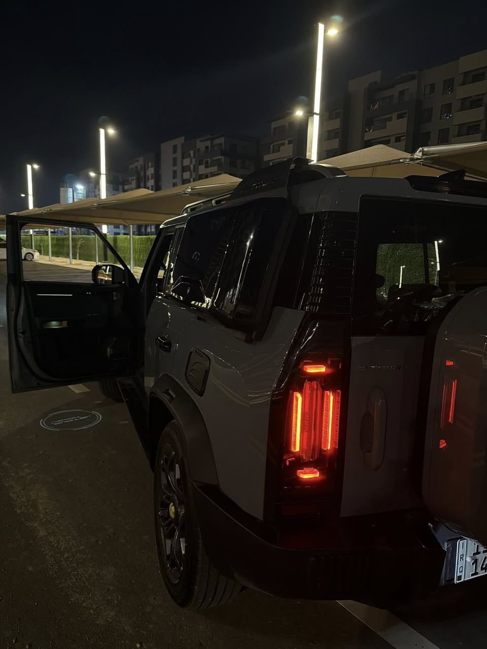 سلام عليكم جيتور ٢٥ ماشية ٢٤ الف مكفوله 
 المكان مجمع بروج قرب المطار      
السعر ٣٨.٥٠٠ قفل ❌❌❌❌❌❌❌❌❌❌❌❌بيهة تصليحة بالفايبر مال دعامية الخلفية موضحة بالصورة  امامكم
***********
